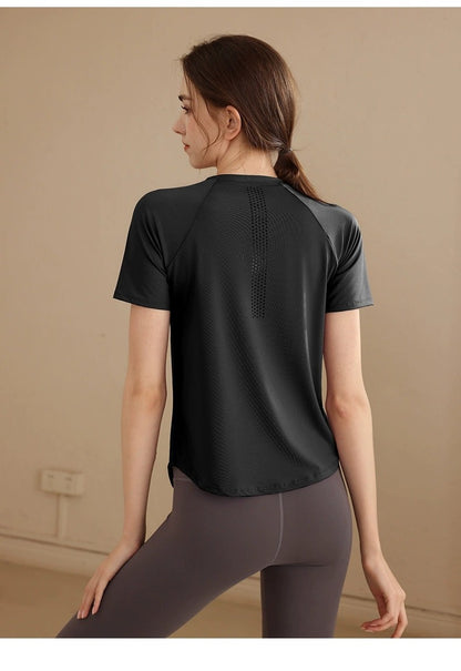 Women's loose sportswear top